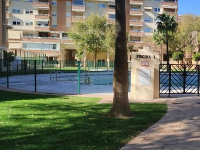 Piso en venta en Torre Atalaya, Málaga