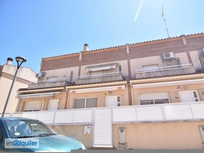 Alquiler casa con 2 baños Calafell pueblo