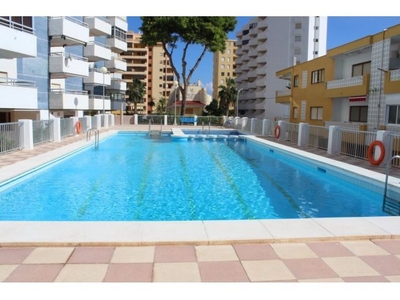 APARTAMENTO CON PISCINA Y 2 PISTAS DE TENIS