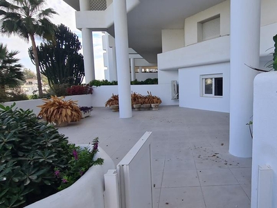 Apartamento de alquiler en Guadalmina Baja