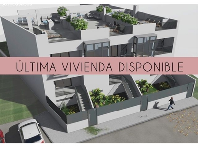 APARTAMENTO EN BAJO EN EL CENTRO DE ISLA PLANA