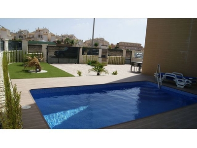 Apartamento en La Zenia , con piscina privada + licencia turistica