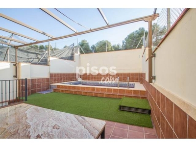 Casa adosada en venta en La Zubia en La Zubia por 247.400 €