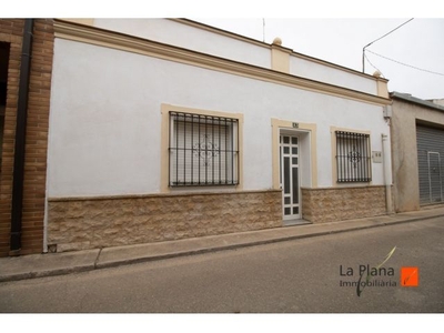 CASA EN PLANTA BAJA EN SANTA BARBARA (TARRAGONA)