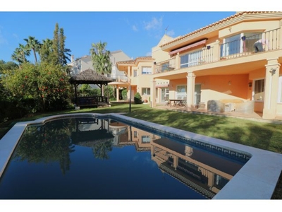 Marbella-Hacienda Las Chapas-Villa 5 dormitorios, piscina