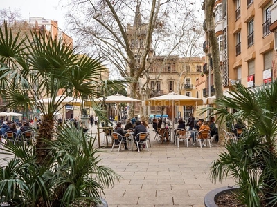 Piso con 3 habitaciones con ascensor en Vila de Gràcia Barcelona