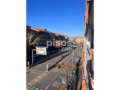 Piso en alquiler en Avenida de Andalucía, cerca de Avenida del Sur en Pajaritos-Plaza de Toros por 1.200 €/mes