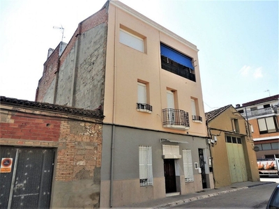 Piso en venta en Llocnou de Sant Jeroni de 3 habitaciones con balcón