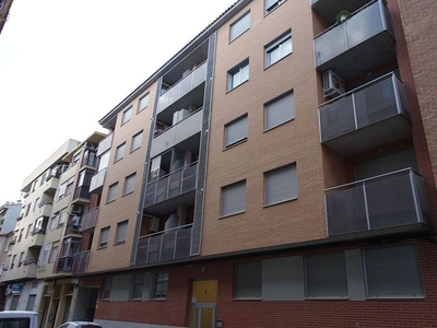 Alquiler de piso en La Bozada – Parque Delicias de 3 habitaciones con terraza y garaje