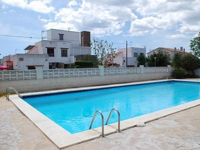 Alquiler de vivienda con piscina y terraza en Torredembarra, Clarà
