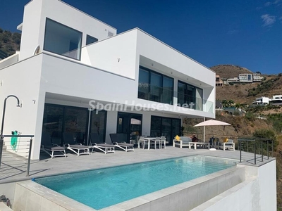 Chalet independiente en venta en Torrox Costa