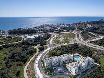 Dúplex ático en venta en Playa Bahía Dorada, Estepona