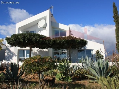 Espectacular Villa con Vistas al Mar en Lo Cea, Rincón de la Victoria
