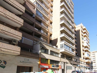 Piso en venta en calle De José María Lacasa de 3 habitaciones con terraza y calefacción