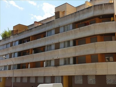 Venta de piso en Calaverón - Pajaritos de 2 habitaciones con terraza y garaje