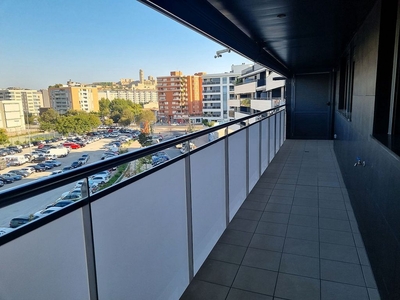 Venta de piso en calle Pere Cabrera de 3 habitaciones con terraza y piscina