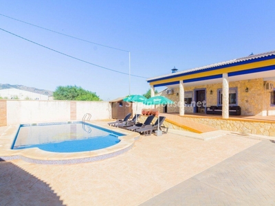 Villa en venta en Redován