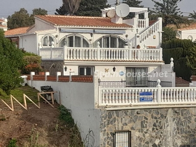 Villa independiente en venta en Calaburra - Chaparral, Mijas