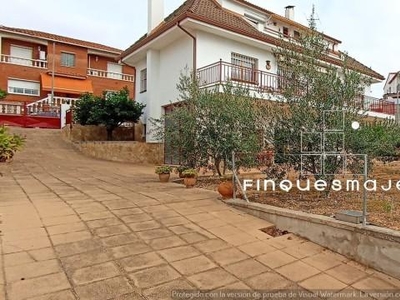 Chalet for sale in Abrera