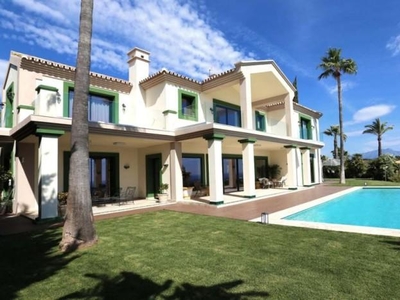 Chalet to rent in La Concha-Resina Golf, Estepona -