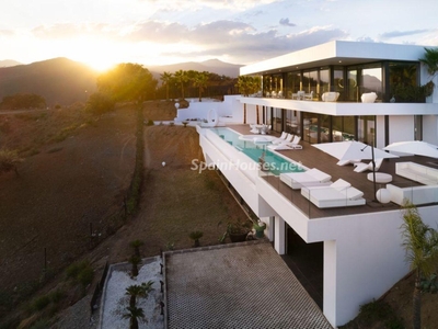 Detached house to rent in Montemayor-Marbella Club, Benahavís -