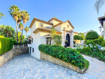Detached house to rent in Sierra Blanca, Marbella -