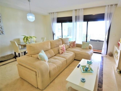 Flat to rent in Valle Romano Golf, Estepona -