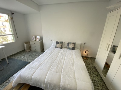 Habitaciones en C/ Visitación, València Capital por 330€ al mes