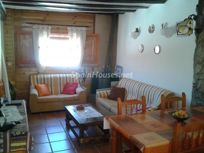 Casa en venta en Monterde de Albarracín