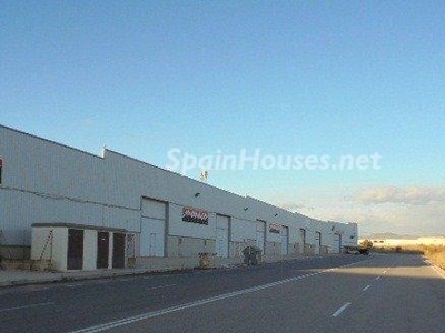 Industrial-unit for sale in Onda