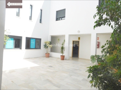 Office to rent in Fuengirola -