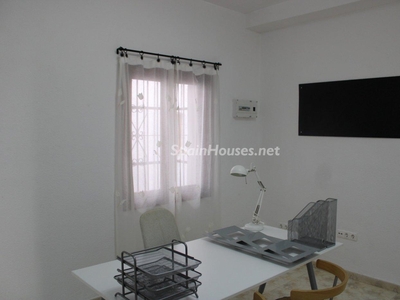 Office to rent in Fuengirola -