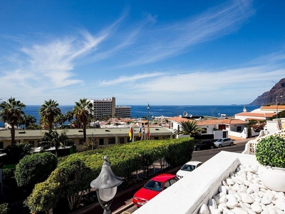 Piso en alquiler en calle Flamboyan de 2 habitaciones con terraza y muebles