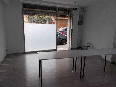 Premises for sale in El Pedró, Cornellà de Llobregat