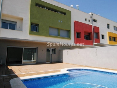 Terraced house for sale in Santa Margarida i els Monjo