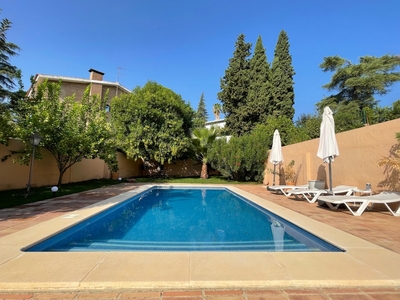 Venta de casa con piscina y terraza en El Brillante, El Tablero, Valdeolleros (Córdoba), Brillante