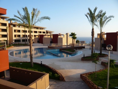 Venta de piso con piscina y terraza en Playa Paraiso (Adeje)