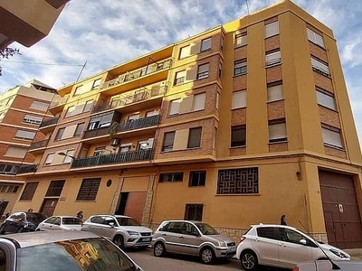 Venta de piso en Cariñena - Carinyena de 4 habitaciones con terraza