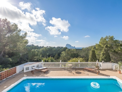 Villa tradicional con magníficas vistas a Es Vedrà