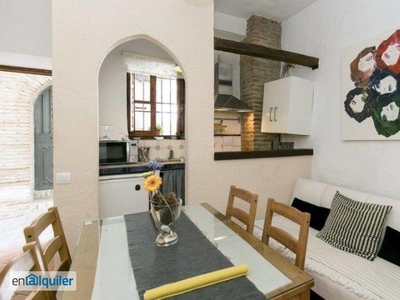 Acogedor apartamento de 2 dormitorios en alquiler cerca de la Alhambra en el Albaicín