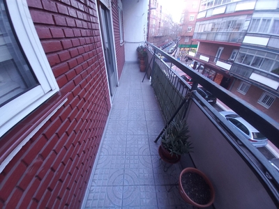 Alquiler de piso con terraza en Hospital, Rondilla, Santa Clara (Valladolid), Rondilla
