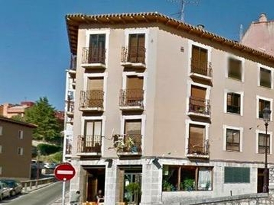 Apartamento de alquiler en Los Vadillos - R. Sanitaria - Pozanos