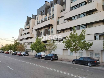 Apartamento en alquiler en Avenida del Cerro Milano, cerca de Calle del Arte Pop