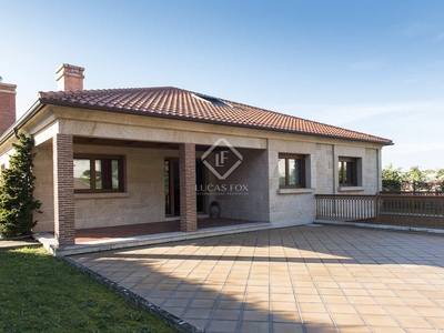 Casa de 587m² en venta en Pontevedra, Galicia