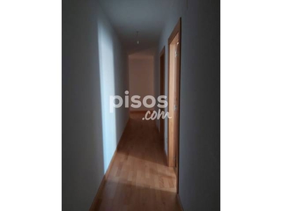 Piso en venta en Villares de La Reina