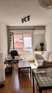 Alquiler apartamento amueblado con ascensor, parking y aire acondicionado en Madrid