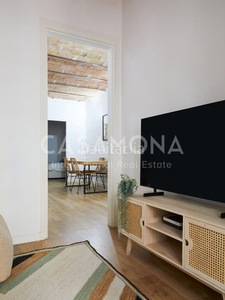 Alquiler apartamento con 3 habitaciones amueblado con calefacción y aire acondicionado en Barcelona