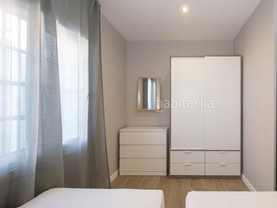 Alquiler apartamento con 3 habitaciones amueblado en Barcelona