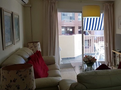 Alquiler apartamento en calle jacinto benavente 12 apartamento con 3 habitaciones amueblado con ascensor, calefacción, aire acondicionado y vistas al mar en Fuengirola