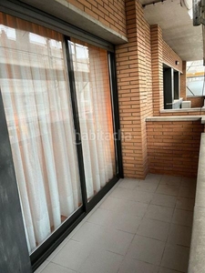 Alquiler ático con 2 habitaciones amueblado con ascensor, parking, calefacción, aire acondicionado y vistas al mar en Barcelona